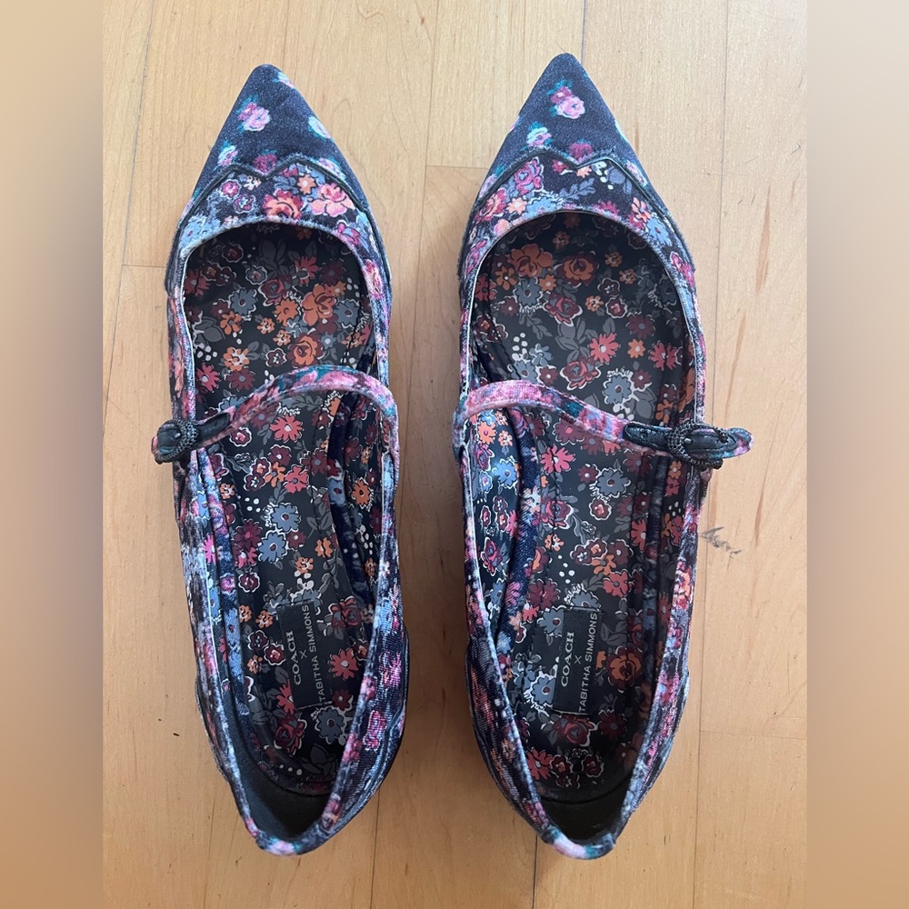 Coach+Tabitha Simmons Floral Pointed Flats - Black and Pink